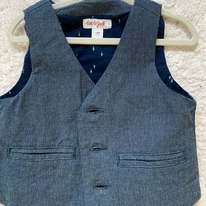 Cat & Jack 18M boys vest